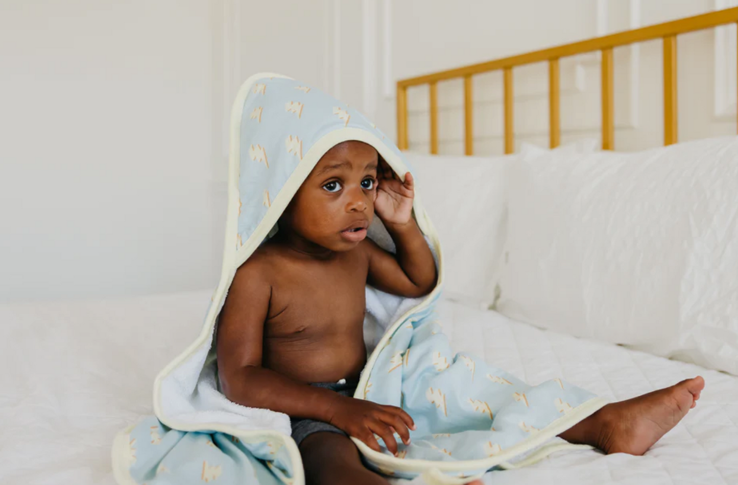 Bolt Premium Knit Hooded Towel