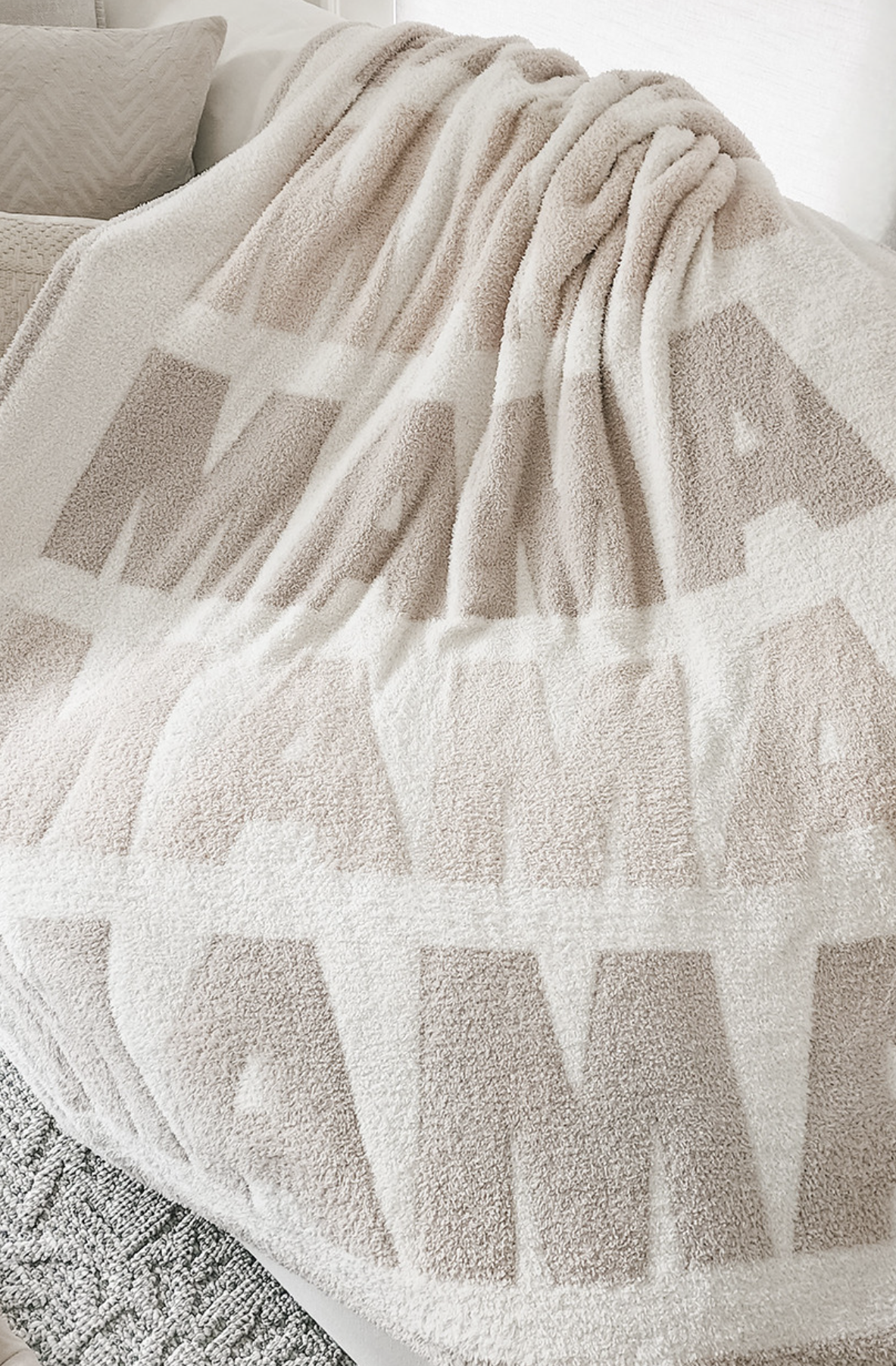 MAMA Throw Blanket