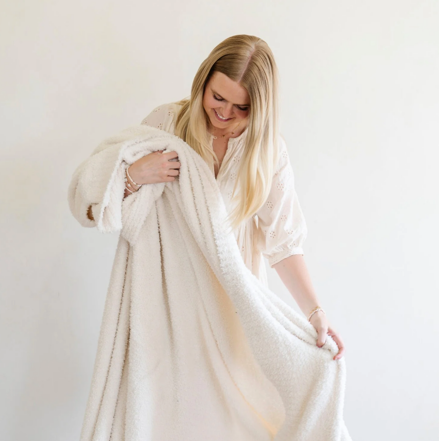 Bamboni XL Throw Blanket