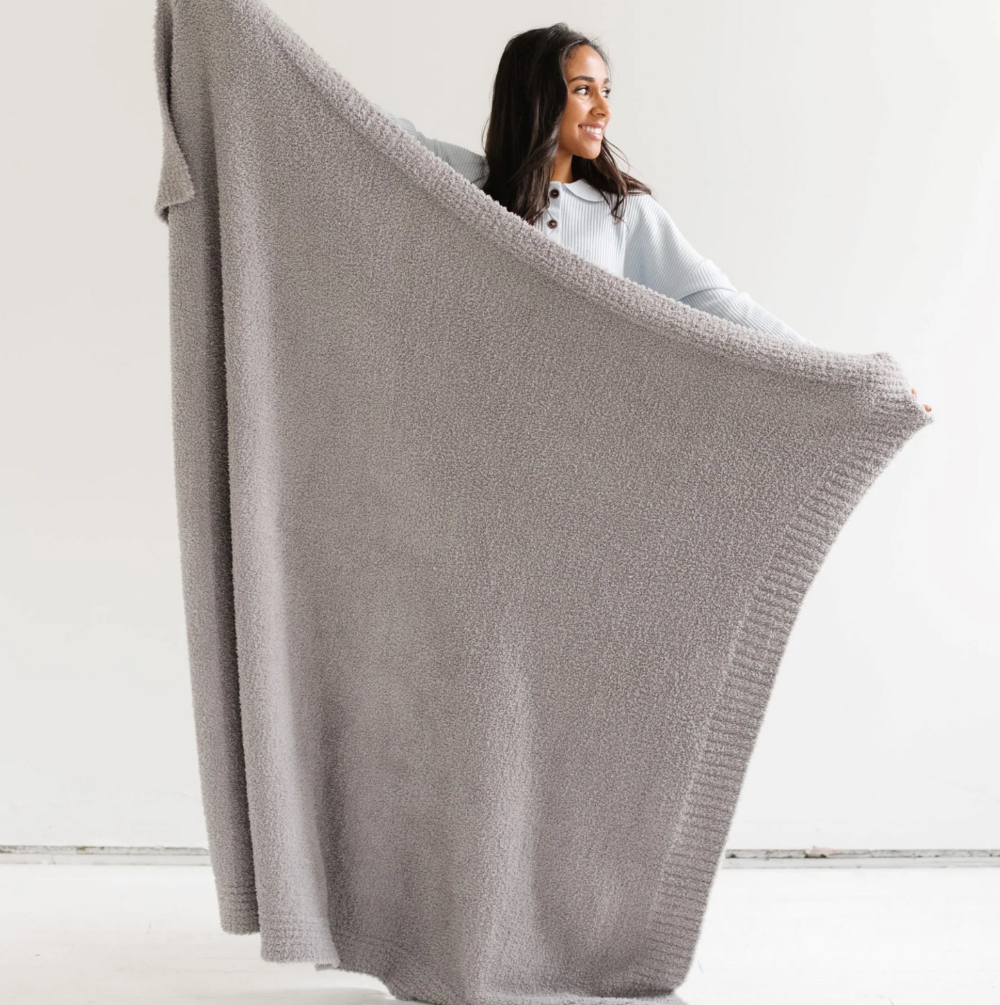 Bamboni XL Throw Blanket
