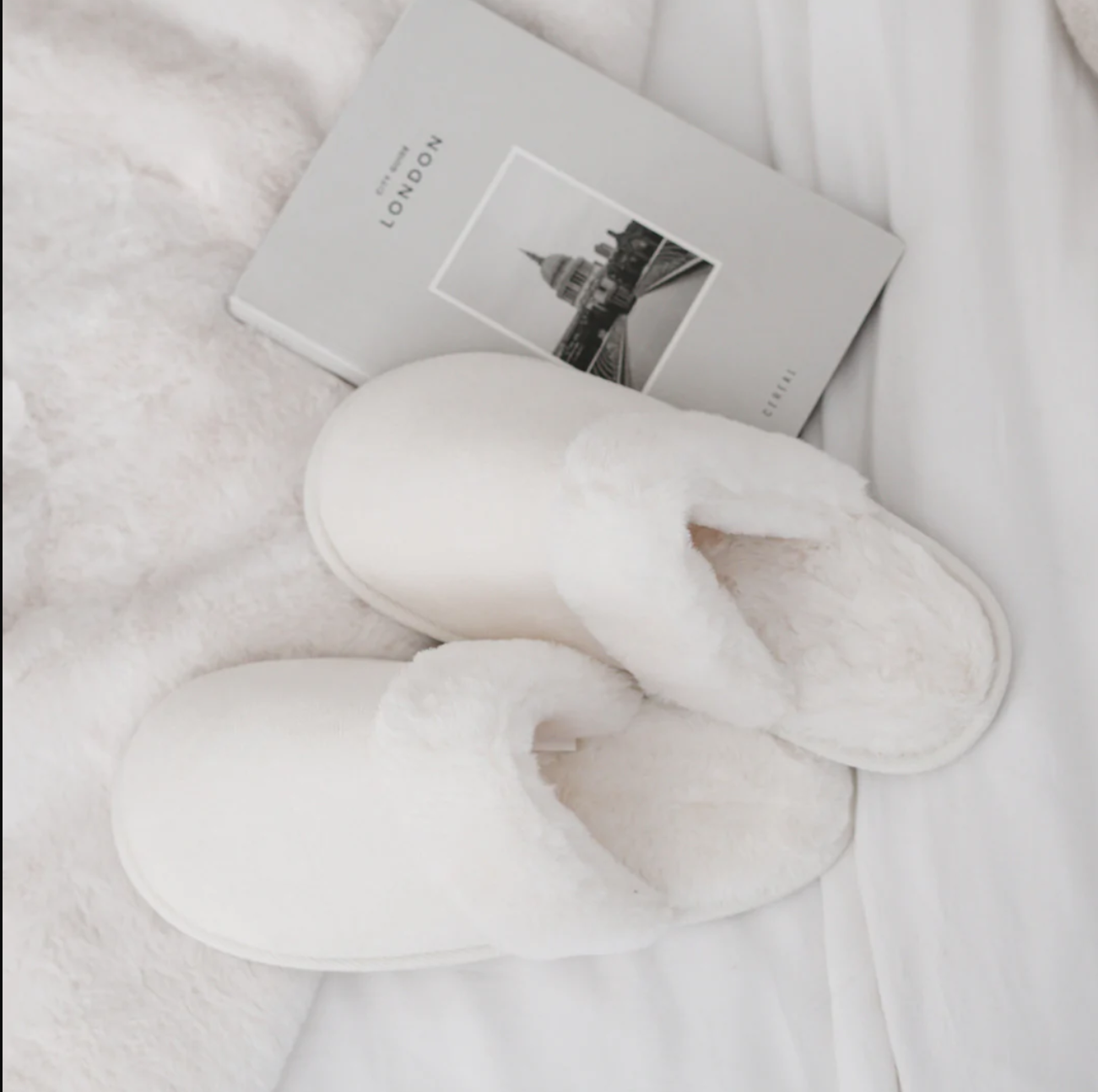 Arctic Hare Grand Faux Fur Slippers