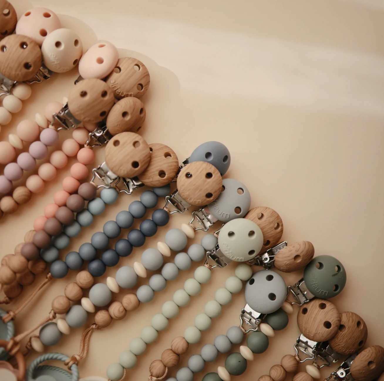 Eva Silicone Pacifier Clip