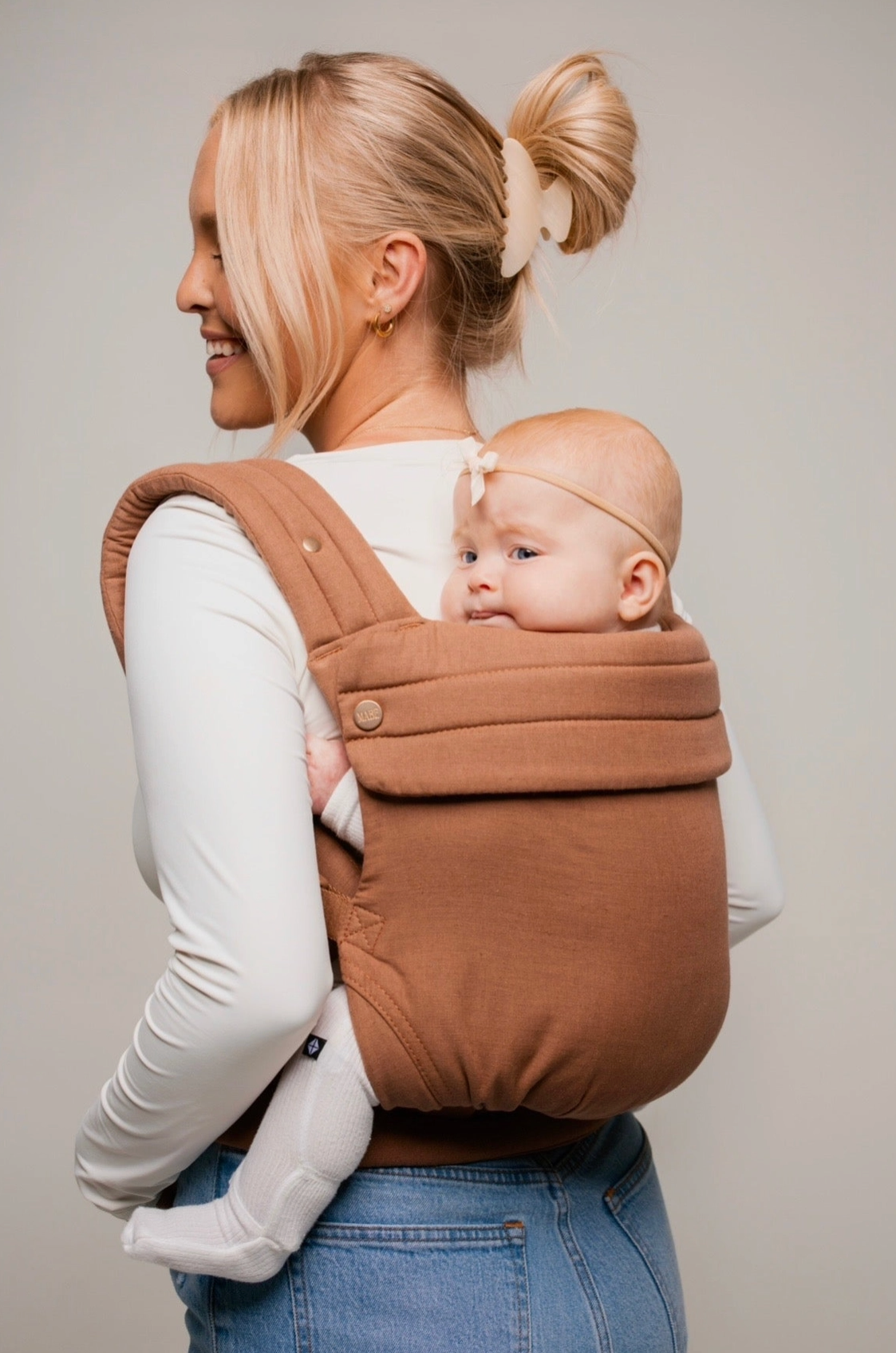 The Monarch Carrier - Mocha