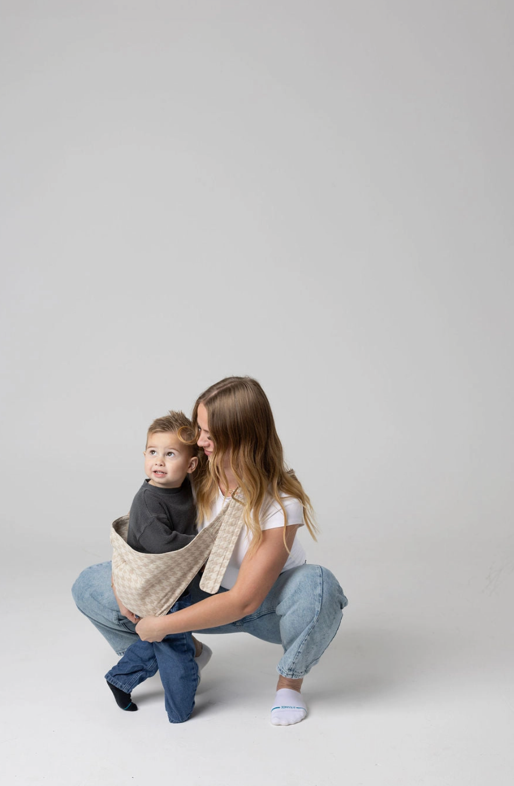 The Monarch Toddler Sling - Houndstooth