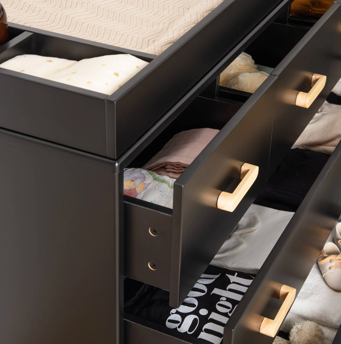 Soho 5-Drawer Dresser