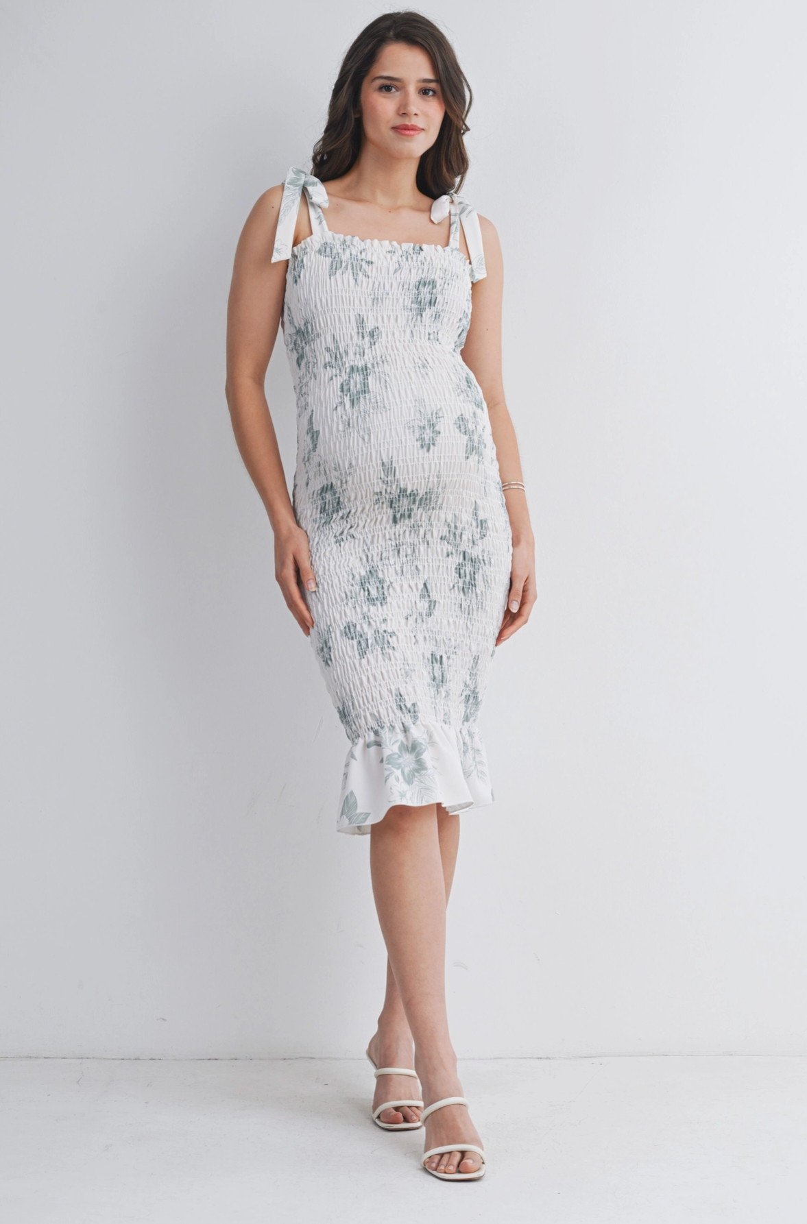Sage Smocked Tie Shoulder Maternity Dress – Mickey Roo Maternity & Nursery