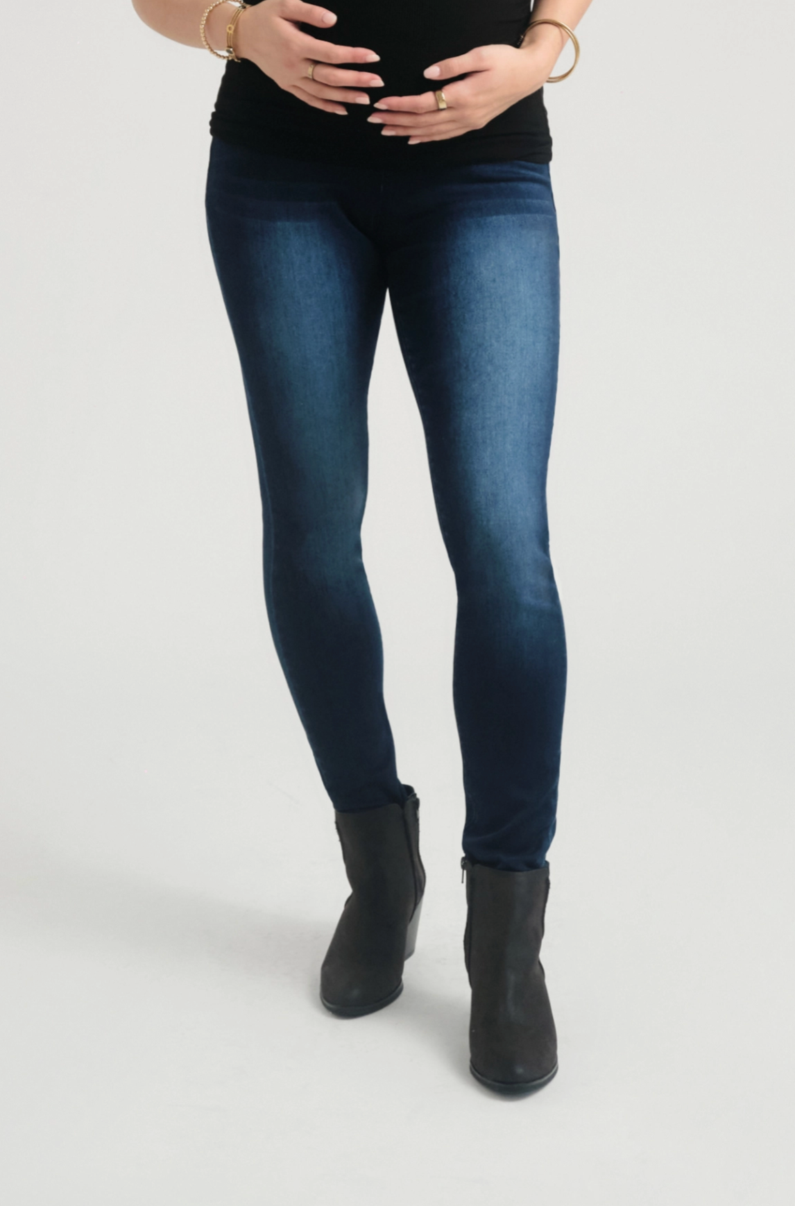 Maternity 34" Butter Skinny W/ Bellyband In Marco