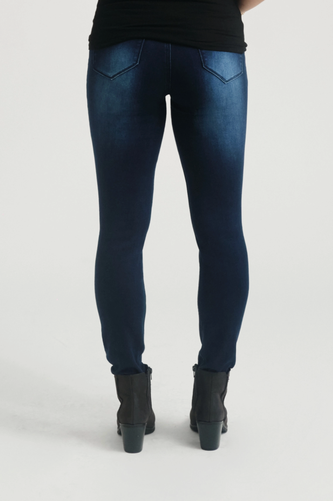Maternity 34" Butter Skinny W/ Bellyband In Marco