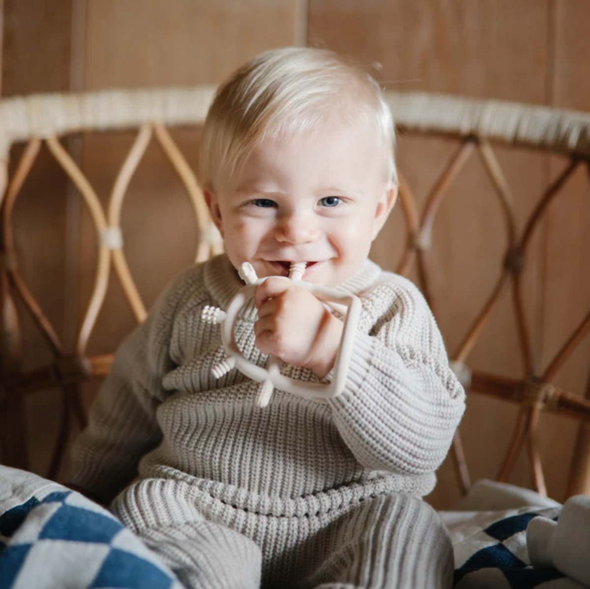 No-Drop Sensory Teether