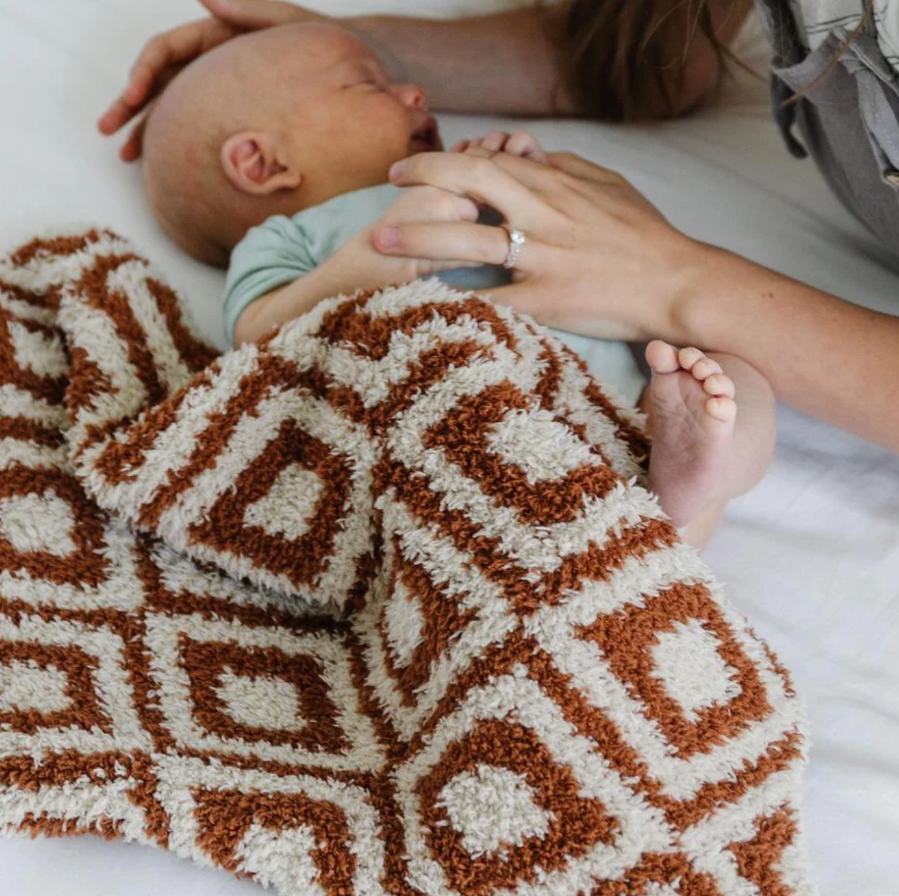 Double-Layer Bamboni Mini Blanket